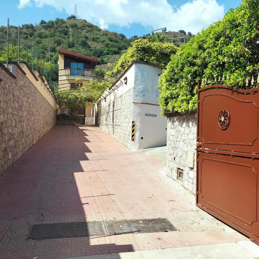 Villa Gloria Gaggi Екстериор снимка